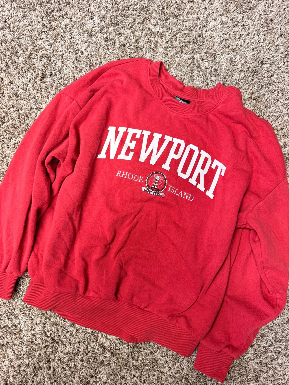 Newport Rhode Island Red Crewneck Sweatshirt Size M